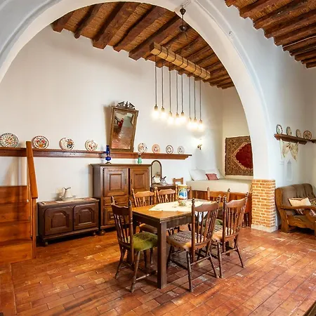 Essence Prázdninový dům *